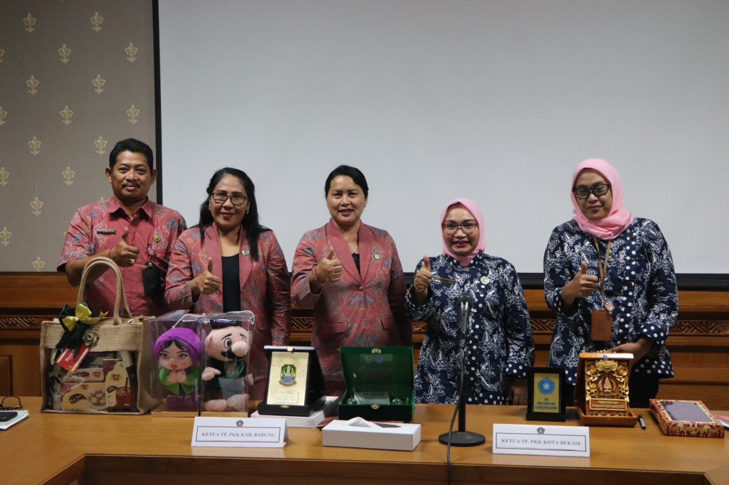 TP. PKK Kota Bekasi Pelajari 10 Program Pokok TP PKK Badung